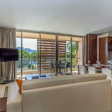 Flh Salgados * Guia (Faro)